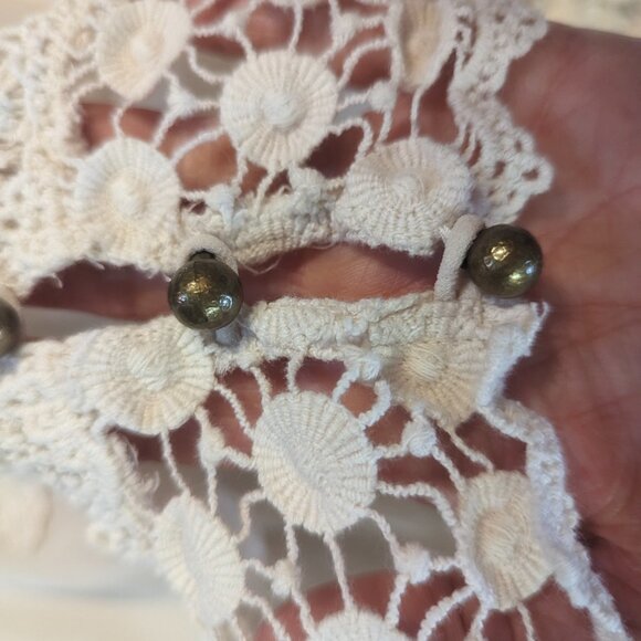 Entro Size Small Top Ecru Doily Lace Accents Rouleau Button Loops - Picture 16 of 16